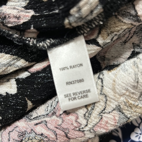 Cato Black and Tan Ruffle Sleeve Blouse L - Picture 3 of 4